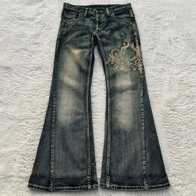 Calça jeans feminina estilo retrô com bordado e estampa