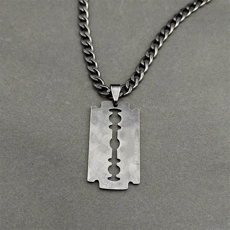 Colar Masculino/Feminino com Pingente Lâmina de Barbeador – Estilo Punk Rock em Aço Inoxidável Preto