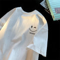 Camiseta Unissex com estampa de rosto sorridente