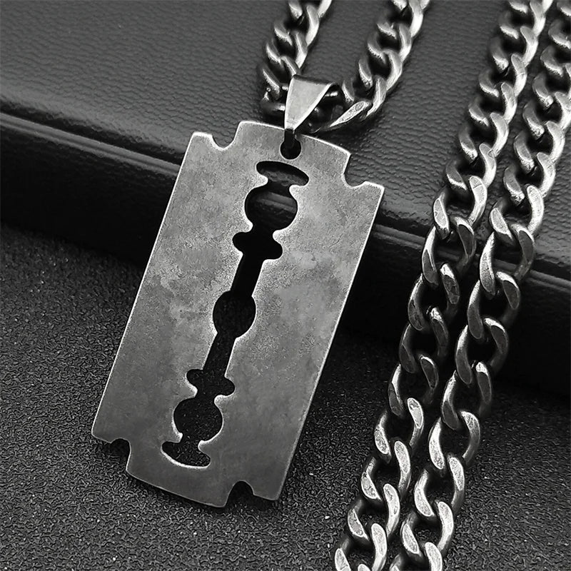 Colar Masculino/Feminino com Pingente Lâmina de Barbeador – Estilo Punk Rock em Aço Inoxidável Preto