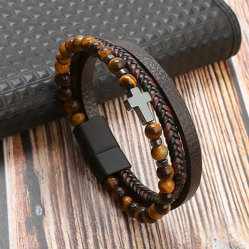 Pulseira Masculina de Couro Trançado – Estilo Punk com Cruz Preta Decorativa e Fecho Magnético