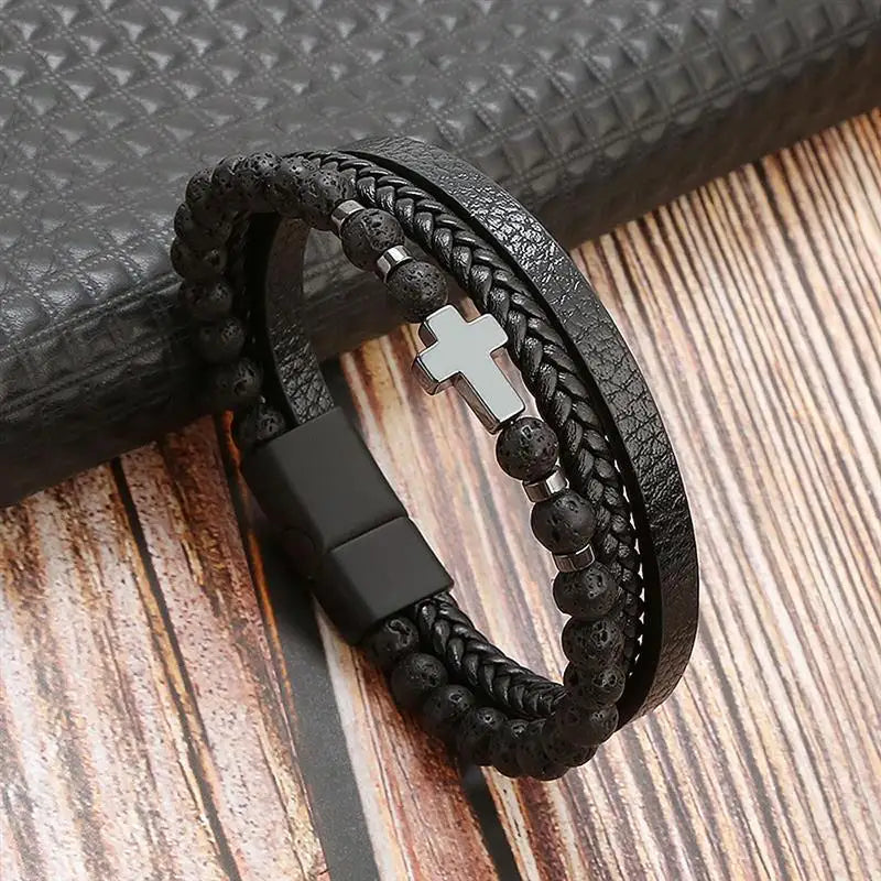 Pulseira Masculina de Couro Trançado – Estilo Punk com Cruz Preta Decorativa e Fecho Magnético