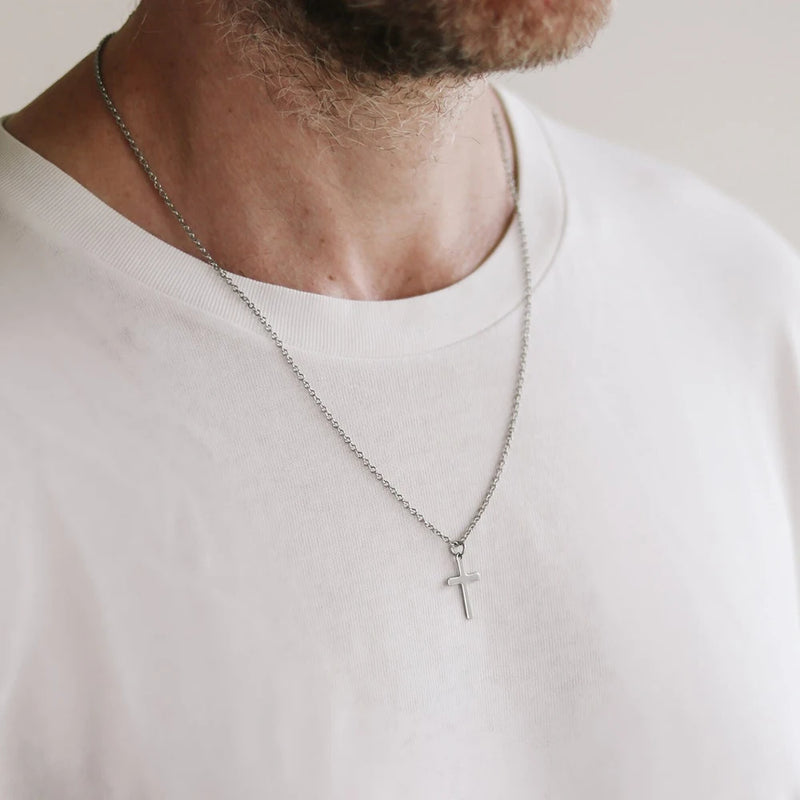 Colar Masculino com Cruz de Jesus – Aço Inoxidável Clássico | Jóia Cristã Religiosa Presente 2024