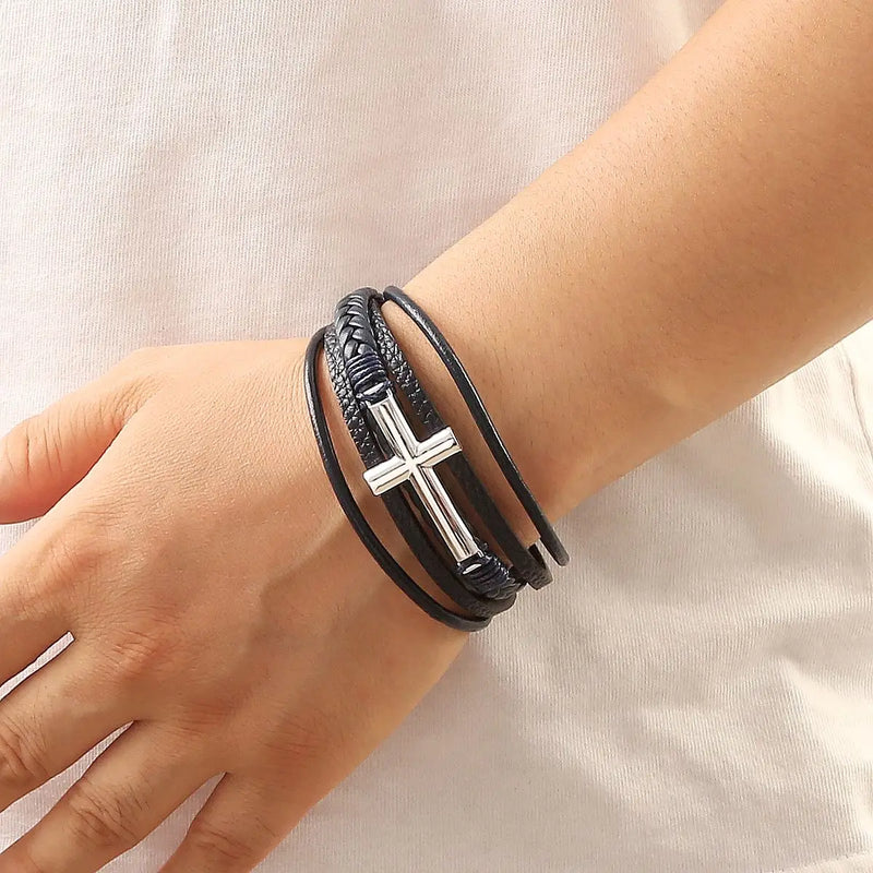 Pulseira Masculina de Couro Trançado – Estilo Punk com Cruz Preta Decorativa e Fecho Magnético