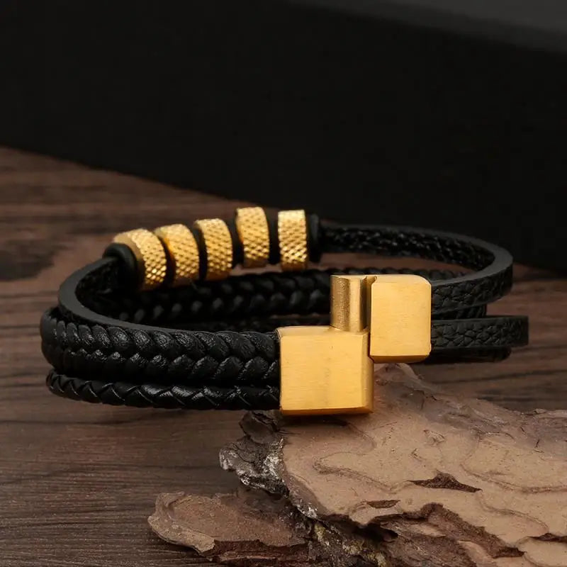 Pulseira Masculina de Couro Trançado – Estilo Punk com Cruz Preta Decorativa e Fecho Magnético